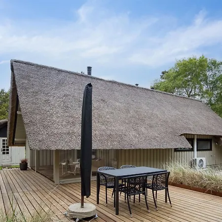 Feriehus Aghwith - 1-2km From The Sea By Interhome